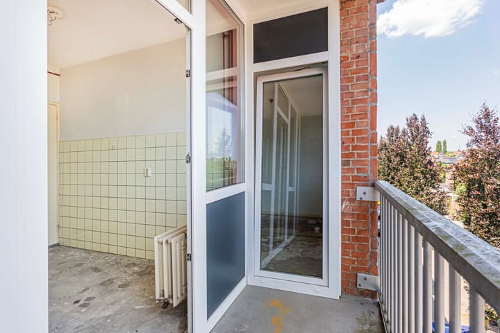 Photo 13 of Fahrenheitlaan 6-2