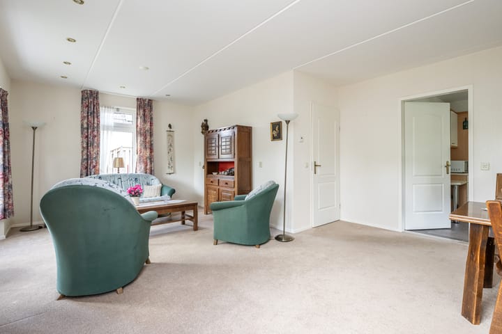 Foto 13 van Diepenbrockstraat 8