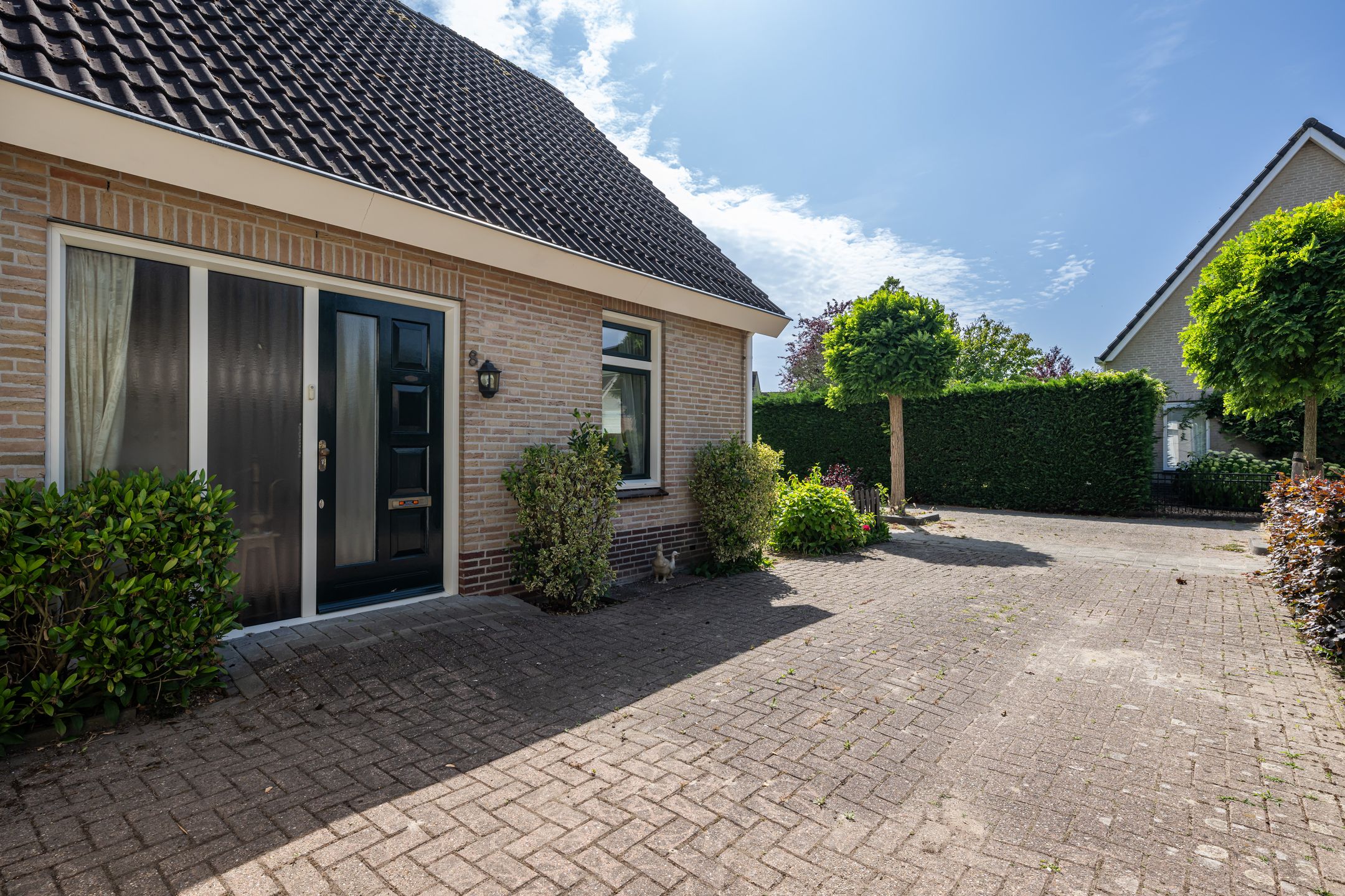 Photo 36 of Diepenbrockstraat 8