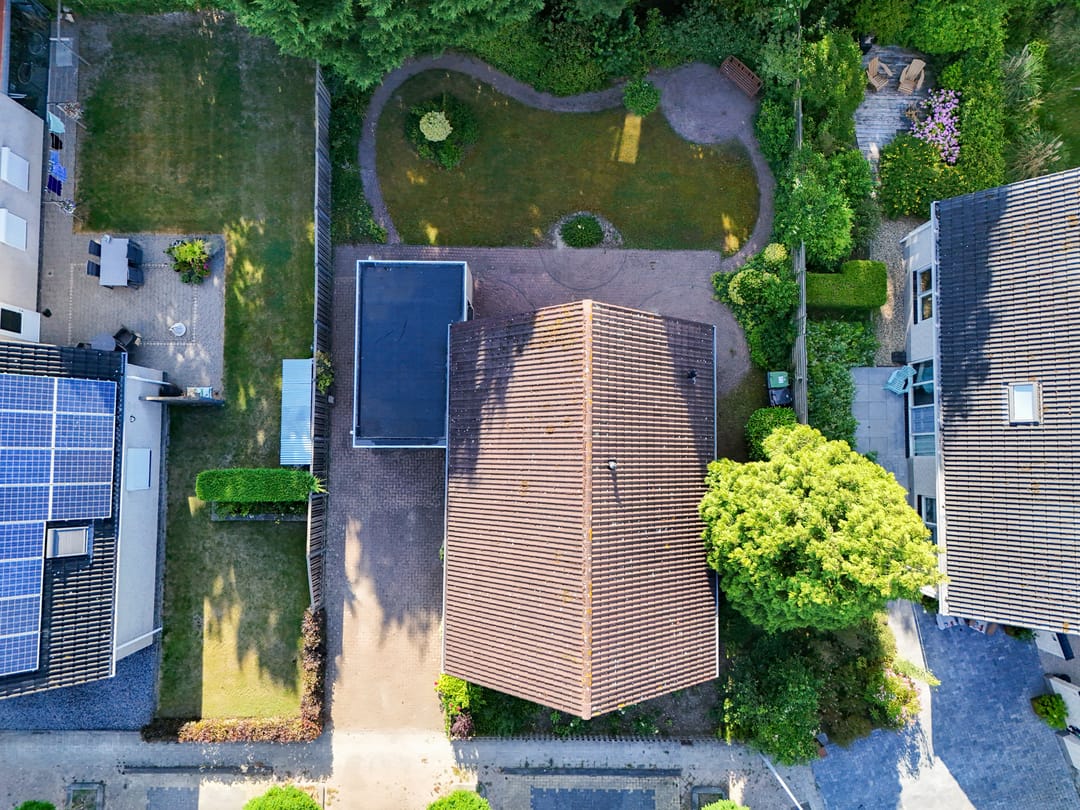 Photo 38 of Diepenbrockstraat 8