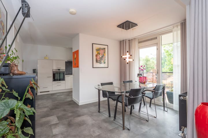 Foto 14 van Wilhelminastraat 7-4