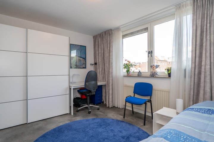 Foto 23 van Wilhelminastraat 7-4