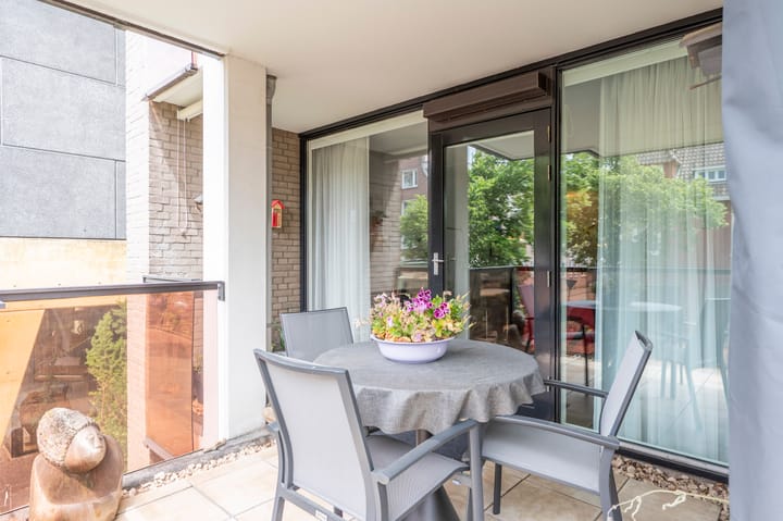 Foto 29 van Wilhelminastraat 7-4