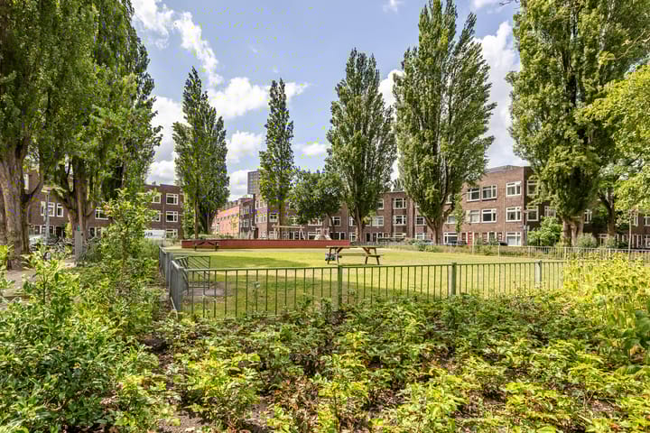 Photo 38 of Nassauplein 37