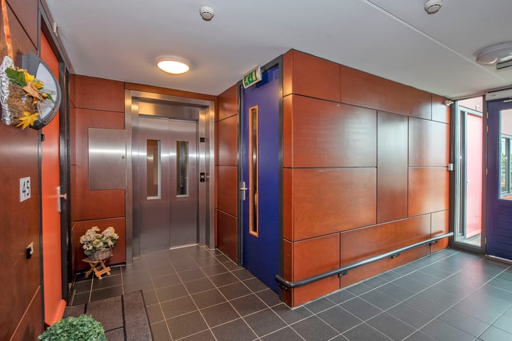 Foto 8 van H. Leefsmastraat 47