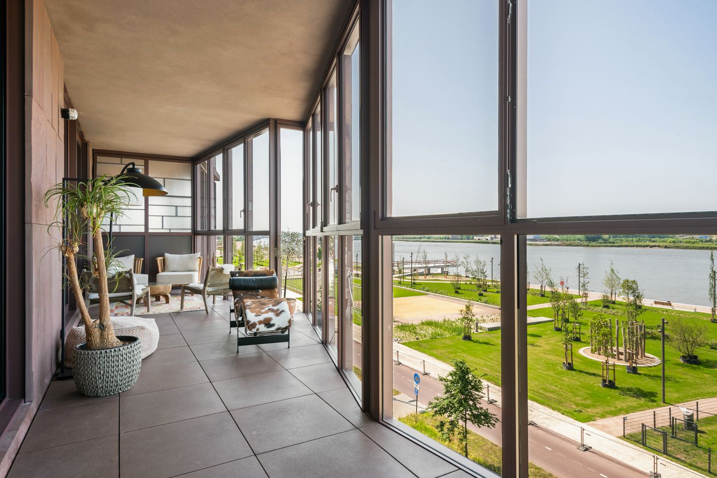 Foto 10 van Ledeganckkaai 33