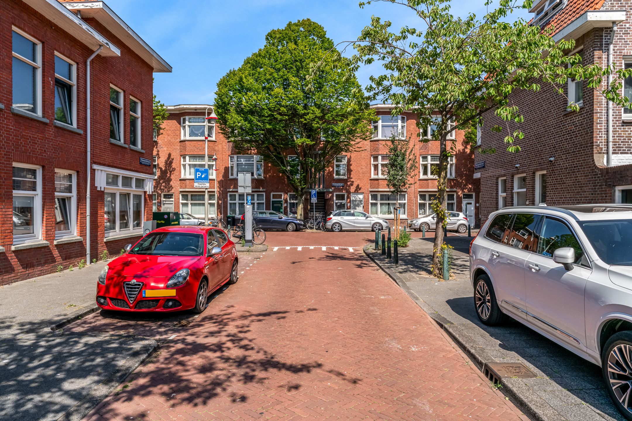 Photo 27 of Reinwardtstraat 2