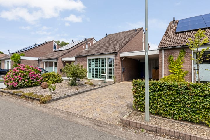 Photo 2 of Bevelandselaan 7