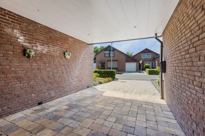 Photo 4 of Bevelandselaan 7