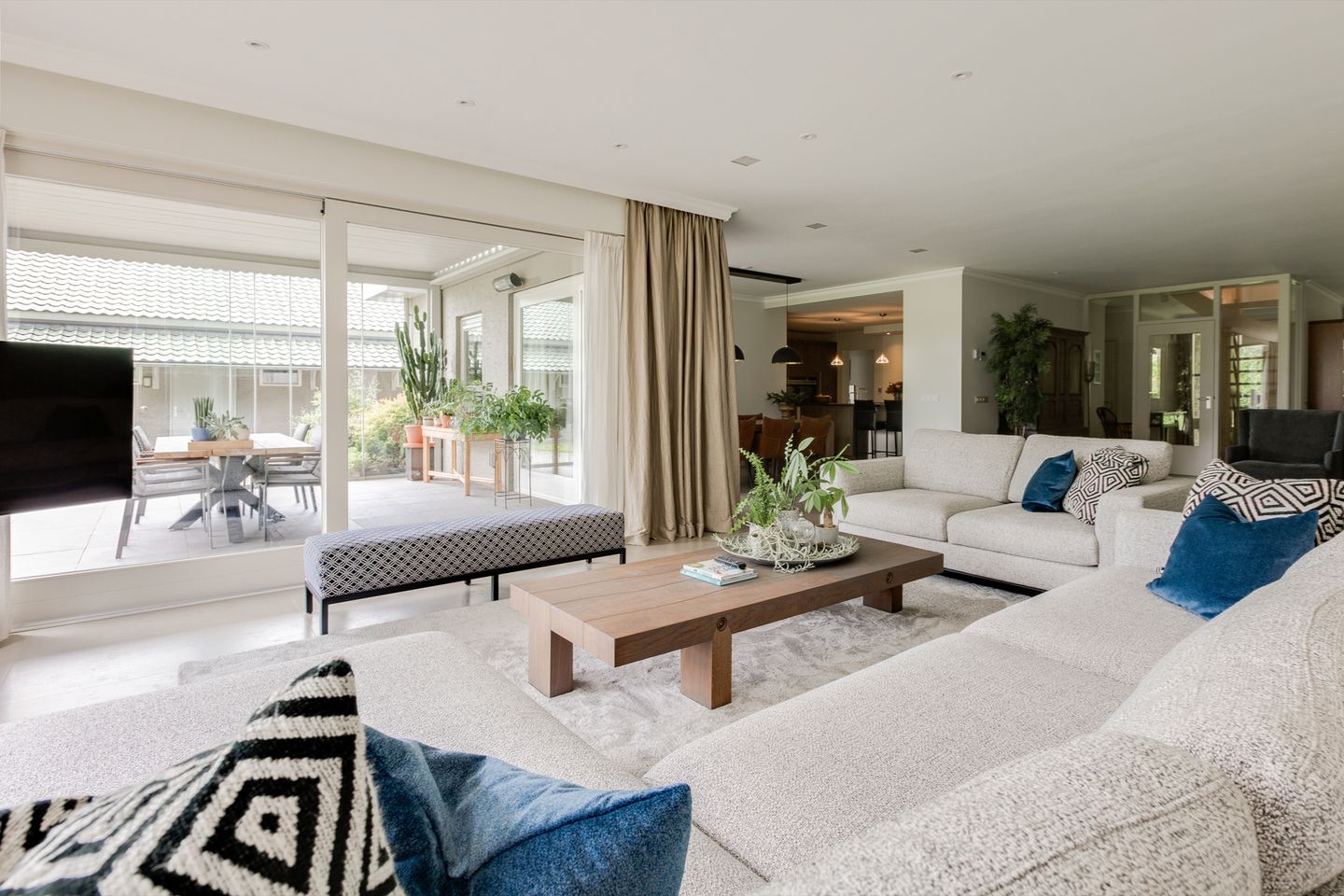 Foto 10 van Leeuwenhoekweg 50