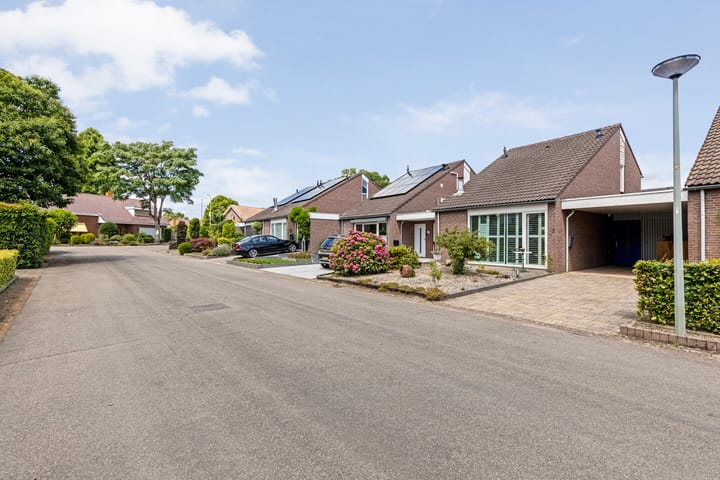 Photo 37 of Bevelandselaan 7