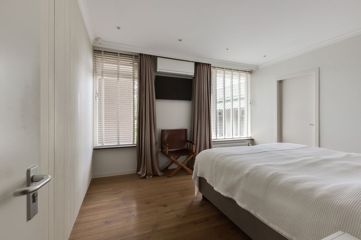 Foto 25 van Leeuwenhoekweg 50