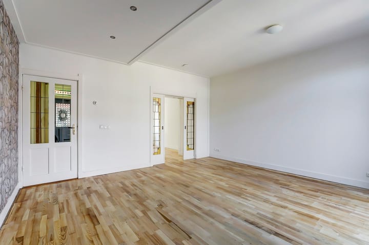 Photo 8 of Bilderdijkstraat 27