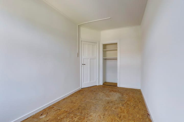 Photo 19 of Bilderdijkstraat 27