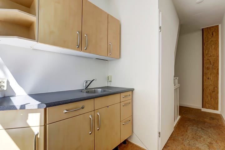 Photo 20 of Bilderdijkstraat 27