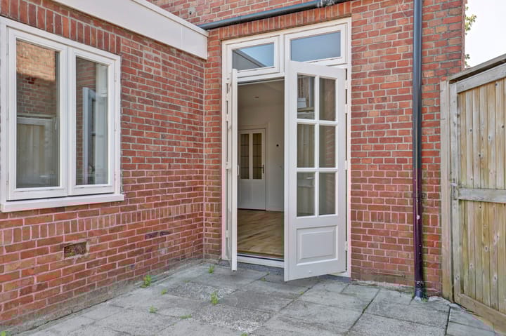 Photo 30 of Bilderdijkstraat 27