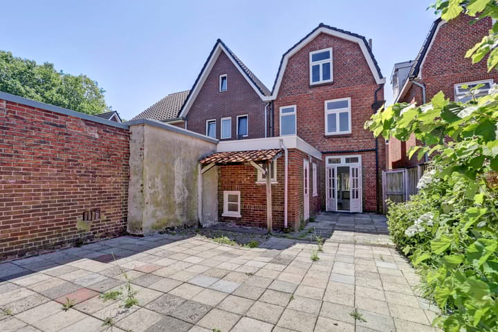 Photo 31 of Bilderdijkstraat 27