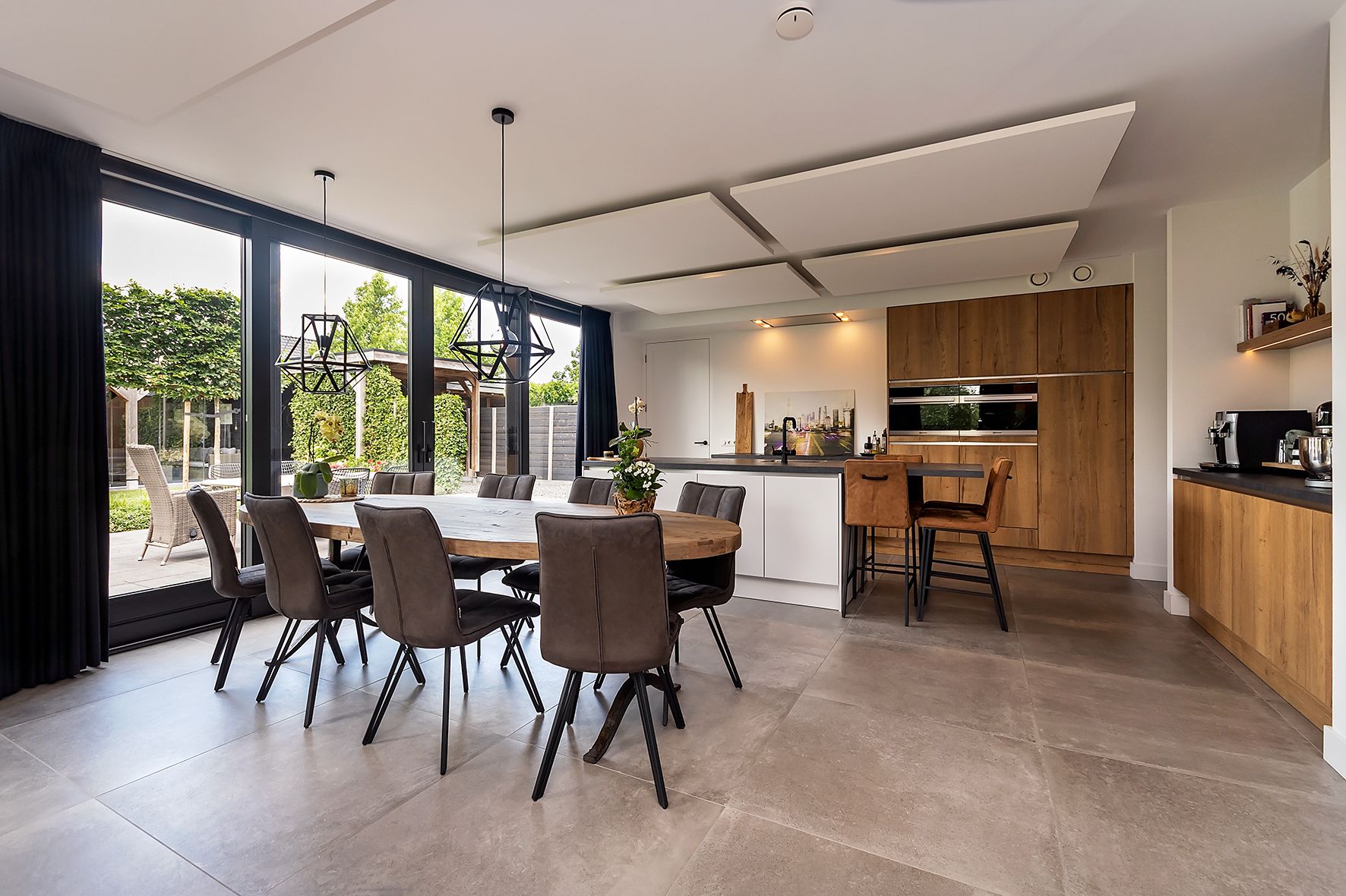 Foto 12 van Peelstraat 13