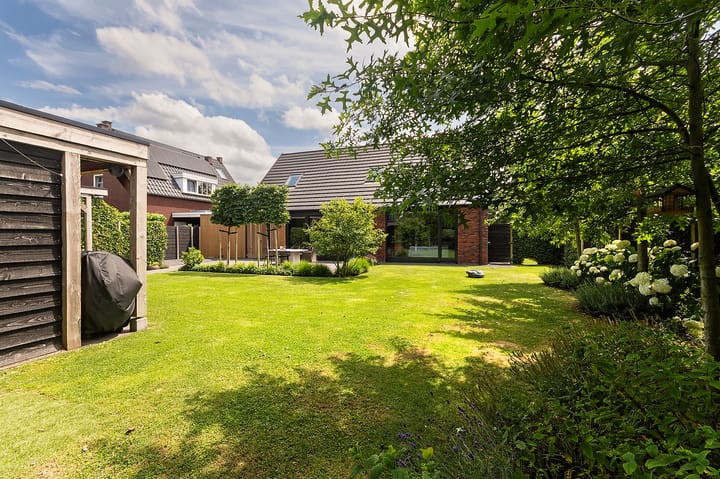 Foto 38 van Peelstraat 13