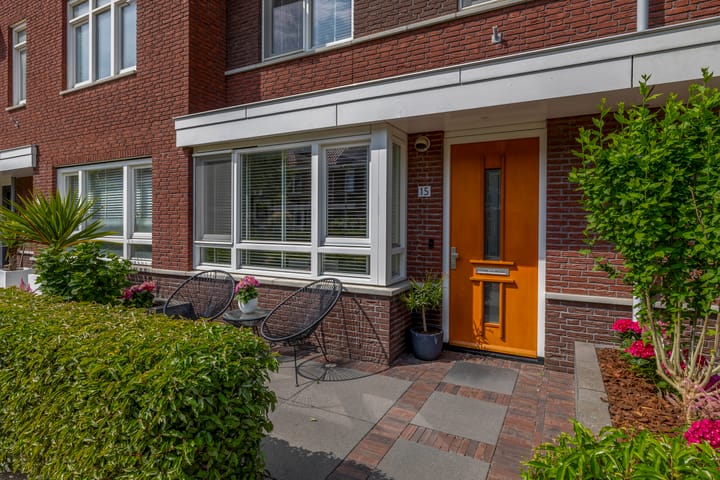 Foto 4 van Voorzoom 15