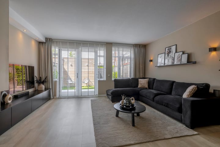 Foto 7 van Voorzoom 15