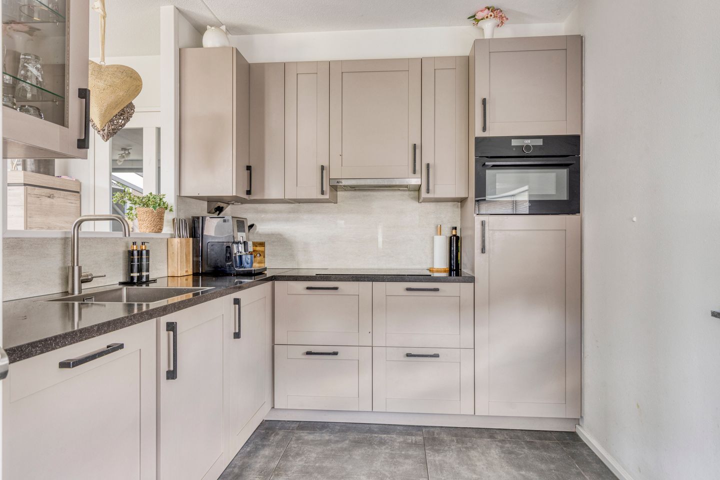 Photo 10 of Graaf Ottostraat 48