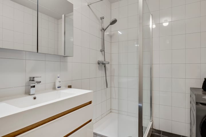 Photo 5 of Frans Strouxstraat 4-K