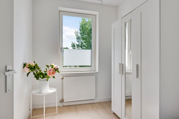 Photo 21 of Frans Strouxstraat 4-K