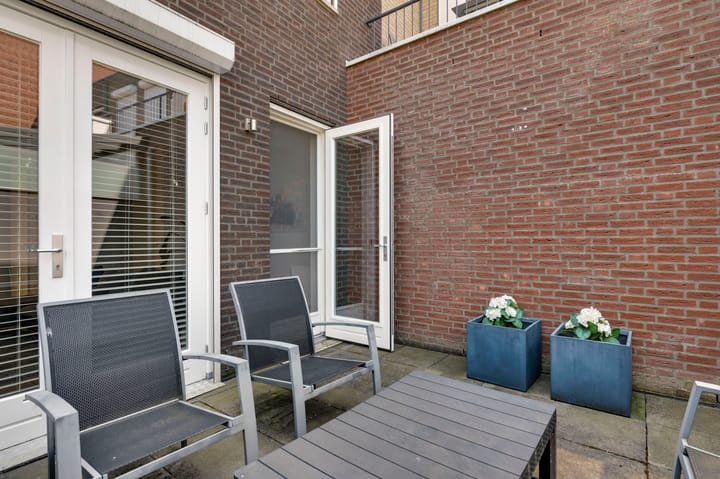 Photo 26 of Frans Strouxstraat 4-K