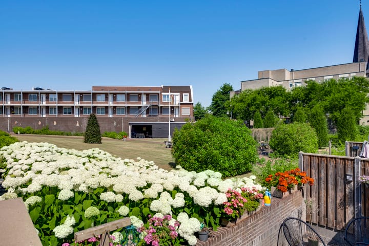 Photo 27 of Frans Strouxstraat 4-K