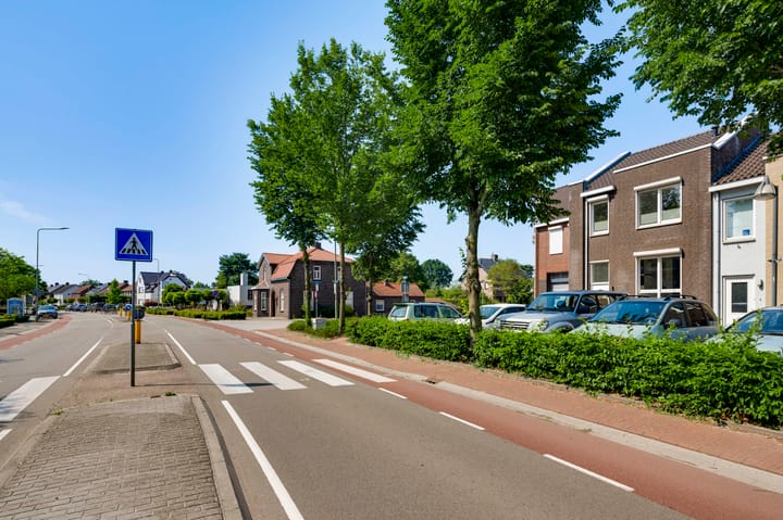 Photo 30 of Frans Strouxstraat 4-K