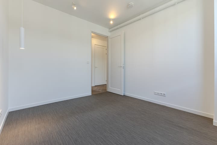 Foto 15 van Vinkenstraat 64-D