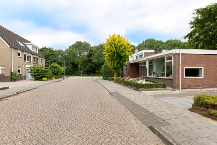 Foto 37 van Burg. v. Dobben de Bruijnstraat 29