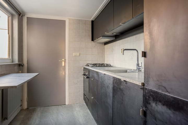 Foto 15 van van Ostadestraat 50