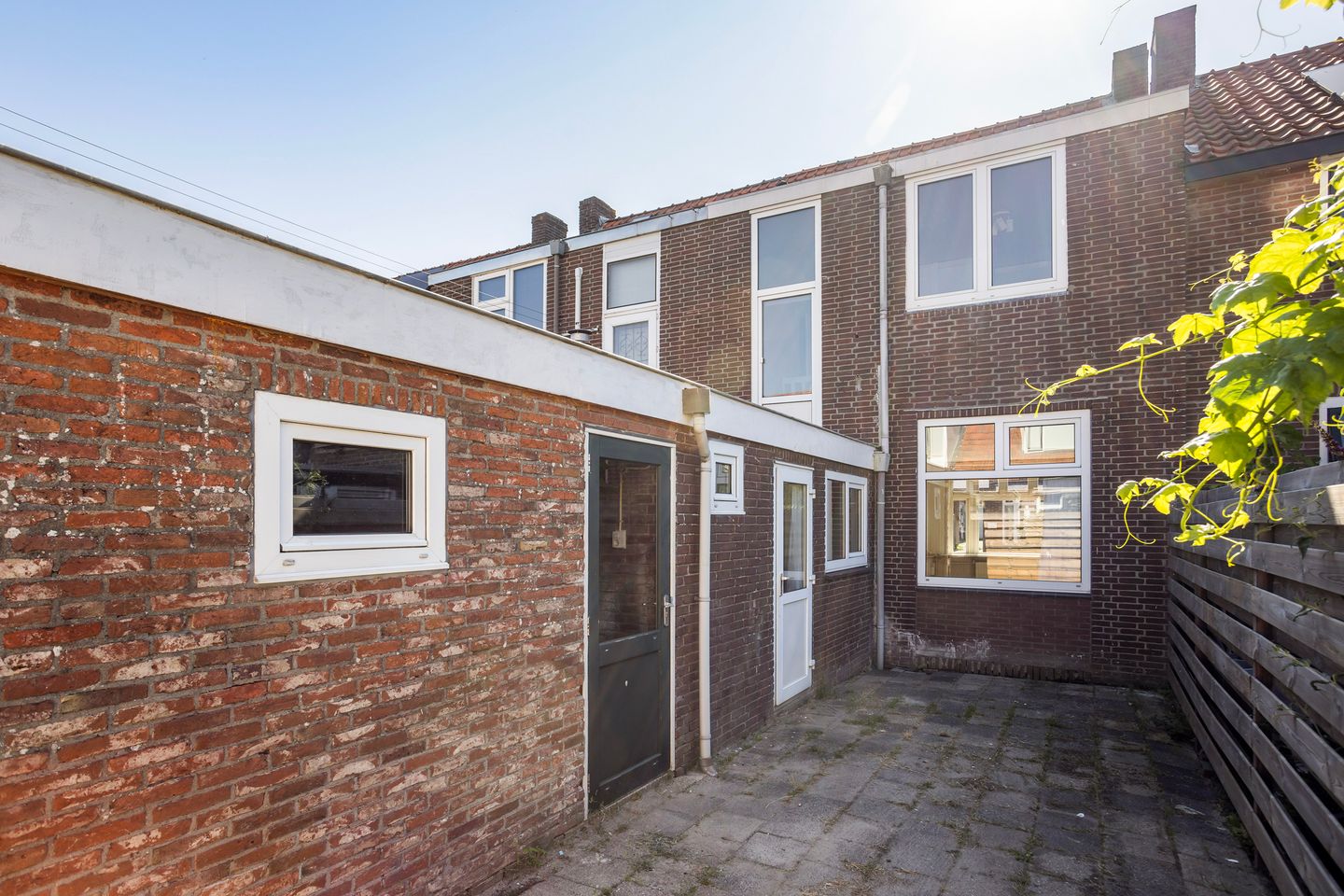 Foto 35 van van Ostadestraat 50