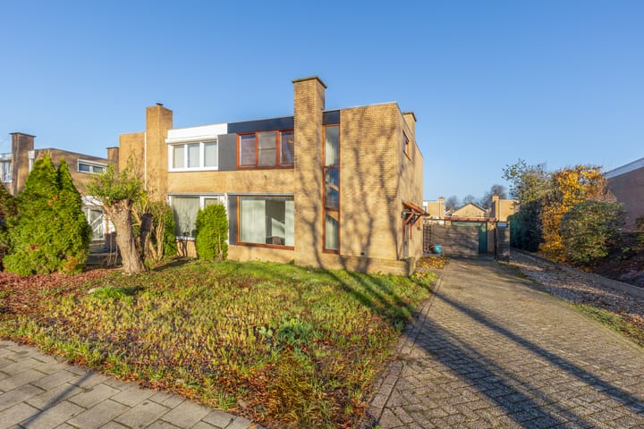 Foto 1 van Ruys de Beerenbroucklaan 25