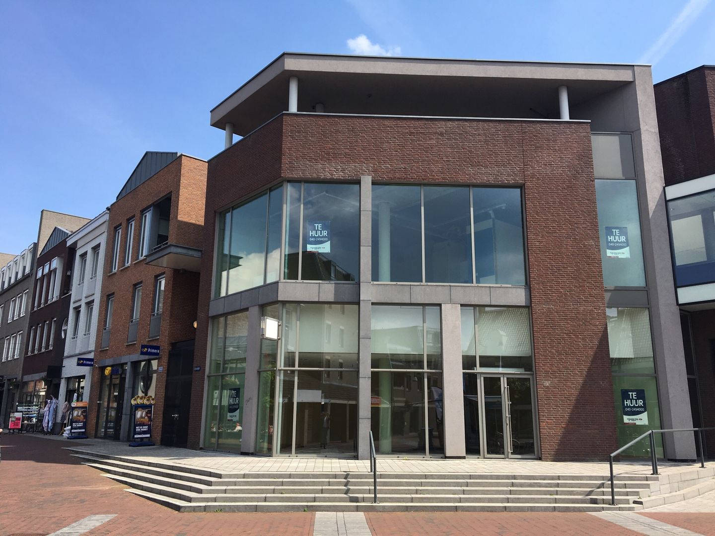 View photo 1 of Martinetplein 3