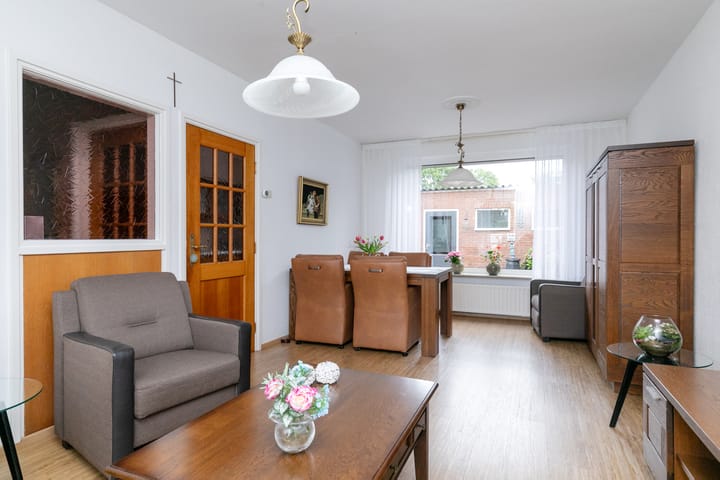 Photo 15 of Karel V Laan 45