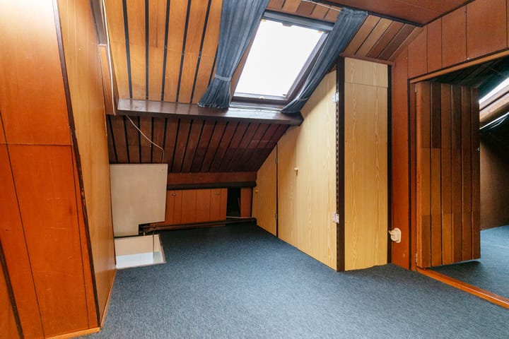 Photo 29 of Karel V Laan 45