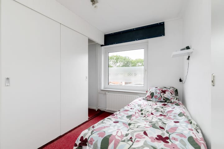 Photo 31 of Karel V Laan 45