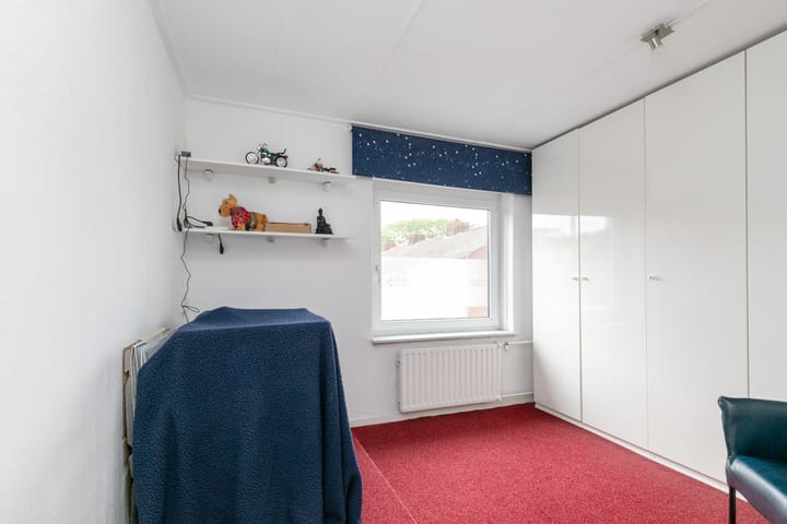 Photo 32 of Karel V Laan 45