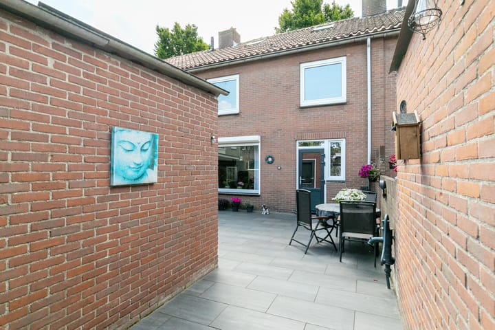 Photo 41 of Karel V Laan 45