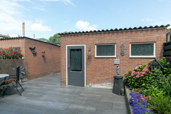 Photo 45 of Karel V Laan 45