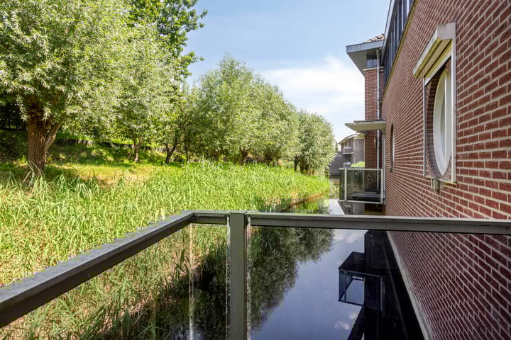 Foto 25 van Lisdodde 7