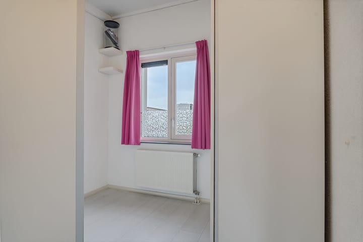 Photo 37 of Hekelingenstraat 3