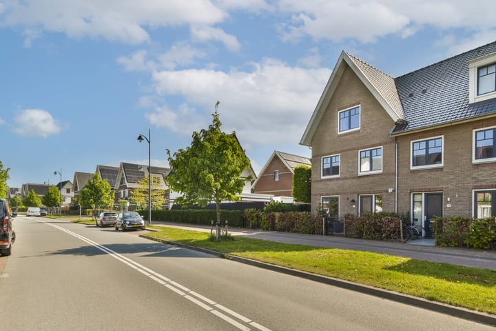 Photo 42 of Oleanderlaan 27