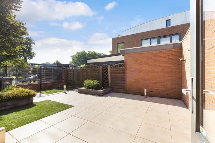 Photo 18 of Alsemstraat 79