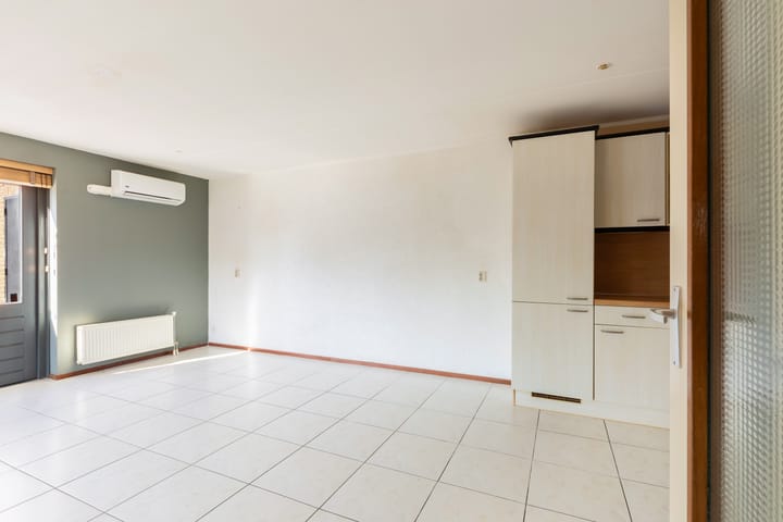 Photo 10 of Alsemstraat 79