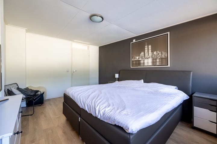 Foto 25 van Eduard Schilderinkstraat 30