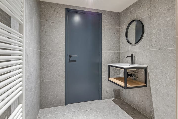 Foto 18 van Esserstraat 42